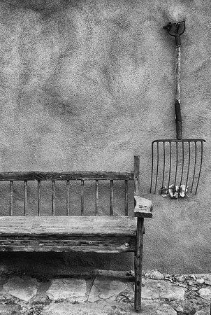 NM ghost Ranch Fork and Seat, B&W